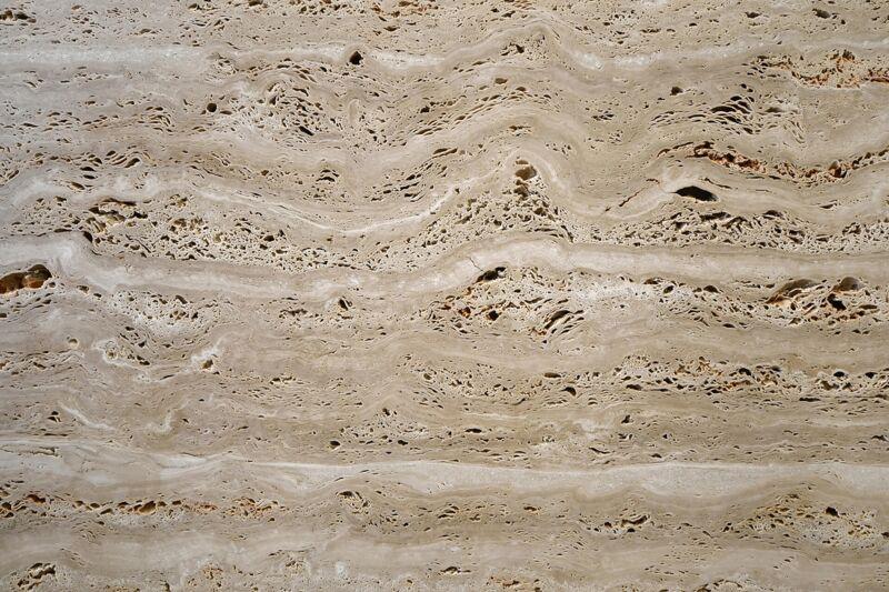 Travertin Römisch Classico – Natursteinplatte aus dem Sortiment von Pung Steinwerk in Bonn